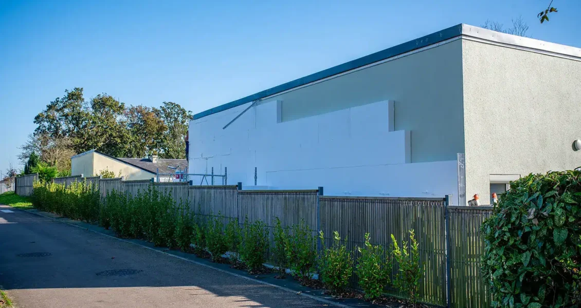 Quels sont les avantages et inconvénients de l&rsquo;isolation par l&rsquo;extérieur ?